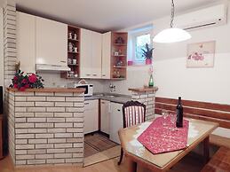 Apartments Emi