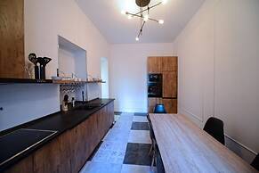 KievApts Pushkinskaya 10