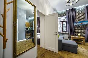 KievApts Pushkinskaya 10
