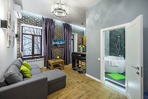 KievApts Pushkinskaya 10