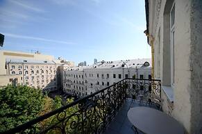 KievApts Pushkinskaya 10