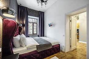 KievApts Pushkinskaya 10