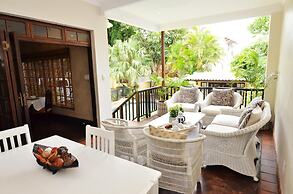 Madeline Grove B&B