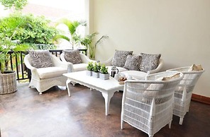 Madeline Grove B&B