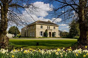 Walltree House