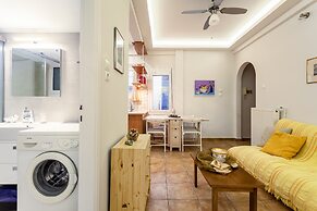 Zografou Hidden Gem - Athens Charming Home
