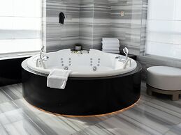 Pullman Doha West Bay