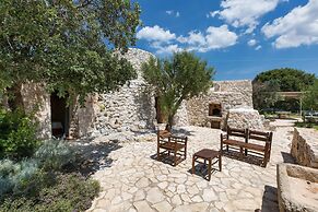 Villa Elaion