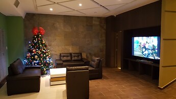Hotel 56 Avenue Plaza