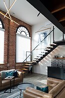48 King West Boutique Hotel