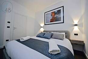 Suite Quarantotto Luxury House