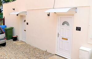 2-bed Flat With Superfast Wi-fi DW Lettings 29br