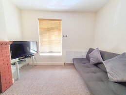 2-bed Flat With Superfast Wi-fi DW Lettings 29br