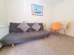 2-bed Flat With Superfast Wi-fi DW Lettings 29br