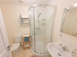 2-bed Flat With Superfast Wi-fi DW Lettings 29br