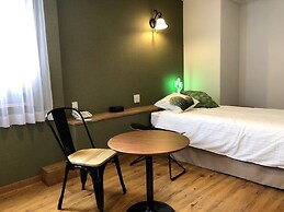 HOTEL 3o'clock TENNOJI