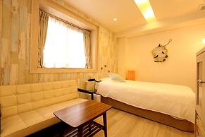HOTEL 3o'clock TENNOJI