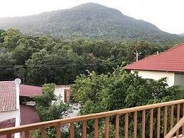Naomi Resort