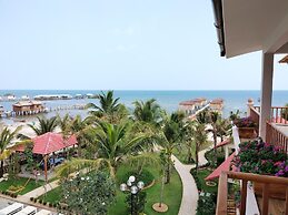 Naomi Resort