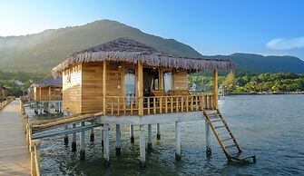 Naomi Resort