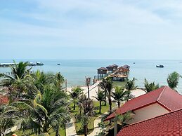 Naomi Resort