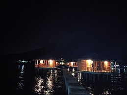 Naomi Resort