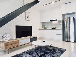 Ekocheras Suite