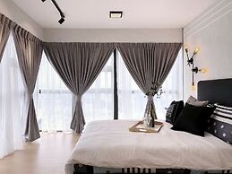 Ekocheras Suite