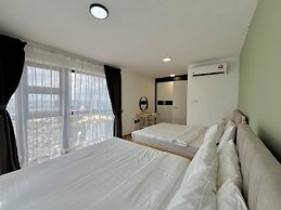 Ekocheras Suite