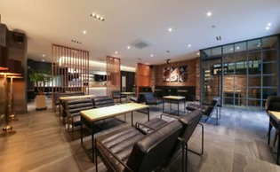 West In Hotel