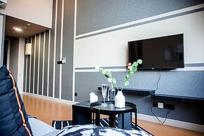 The Hub SS2 by manatidur