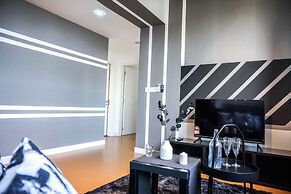 The Hub SS2 by manatidur