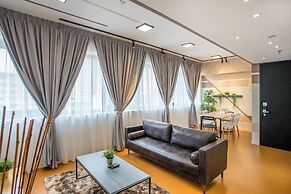 The Hub SS2 by manatidur