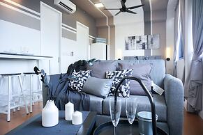 The Hub SS2 by manatidur