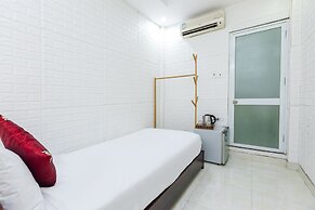 OYO 604 Queen Hotel