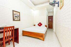 OYO 604 Queen Hotel