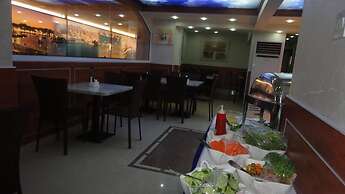 Dolphin Hotel