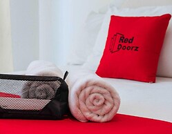 RedDoorz Plus @ Taft North Mandurriao
