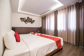 RedDoorz near Giap Bat