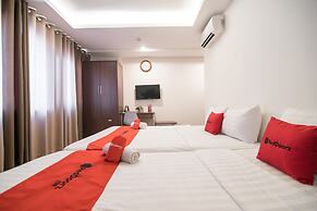 RedDoorz near Giap Bat