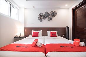 RedDoorz near Giap Bat