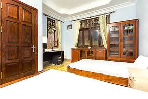 Chikoo Homestay