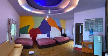 J Lin Hostel