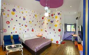J Lin Hostel