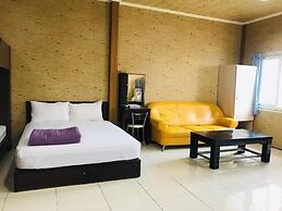 J Lin Hostel