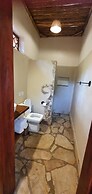 Kikonko Lodge