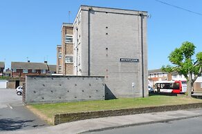 2-bed Flat With Superfast Wi-fi DW Lettings 9WW