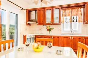 Seaview Flat In An Olive Grove By The Beach