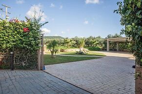 Seaview Flat In An Olive Grove By The Beach