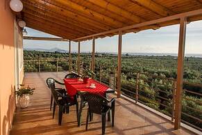 Seaview Flat In An Olive Grove By The Beach